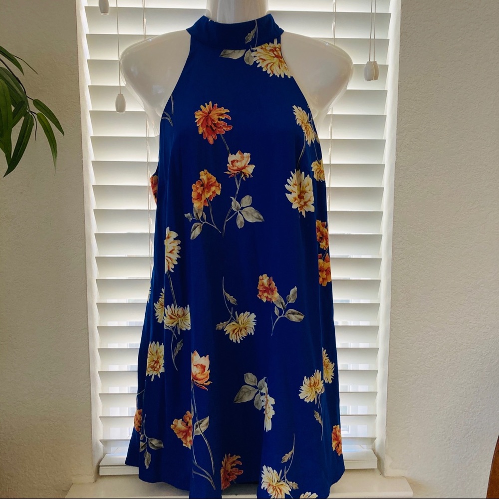 Lulus flowy dress